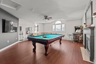 Entire 6 bedroom House 16 guests PS5 Pool table 300 Games Arcade Cabinet - 7