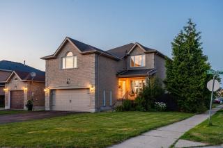 Entire 6 bedroom House 16 guests PS5 Pool table 300 Games Arcade Cabinet - 9
