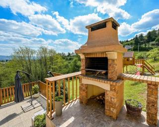 Hilltop Hideaway with Jacuzzi & Sauna by Destination GREEN Croatia - 3