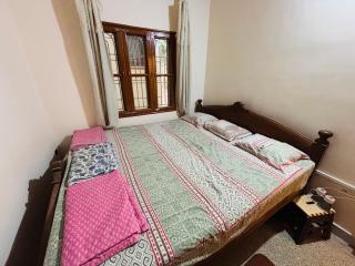 Cheerful, 1 AC Bedroom home with parking - 6