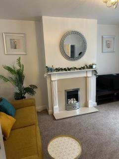 Juniper - A Peaceful Three-Bedroom Retreat - 6