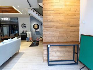 Bukit Indah Timber House KTV Family Escape 10Pax - 7