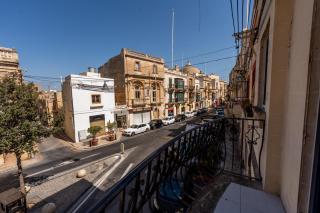 Charming Mosta Centre Apartment Walk to Rotunda by HostMT - 5