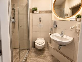 Hotel Villa Erlen by UniqStay - 4