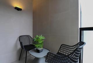 Modern 2BR with Balcony in Prime Miraflores - 6