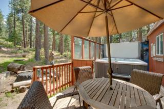 Near Heavenly & Lake Tahoe! Mountain Home, Hot Tub - 8
