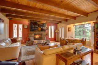 Near Heavenly & Lake Tahoe! Mountain Home, Hot Tub - 5