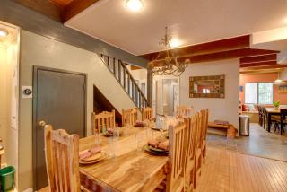 Near Heavenly & Lake Tahoe! Mountain Home, Hot Tub - 2