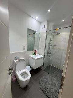 Executive Onebedroom at The Lennox - 2