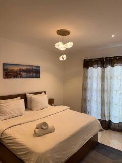 Executive Onebedroom at The Lennox - 1