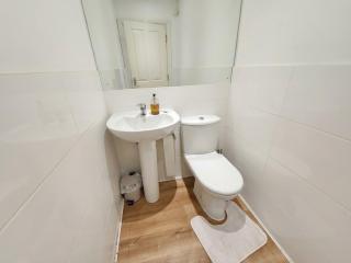 House in West Yorkshire - Sleeps 10 - 3