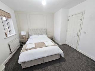 House in West Yorkshire - Sleeps 10 - 9