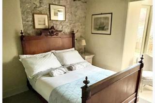 Cottage Sleeps 6 with Sea View and Patio - 6