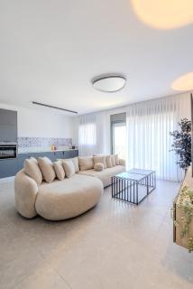 Wonderful 4BDR in the center BY MadrigalRentals - 2