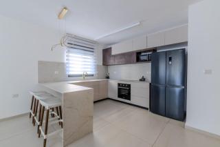 Stylishly designed 4BDR BY MadrigalRentals - 7