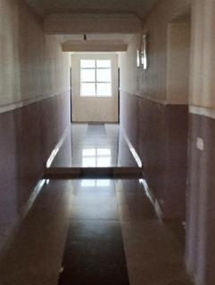 Retna Hotel & Suites - 1