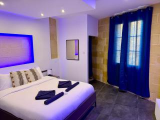 Birgu Rooftop Townhouse near Valletta Ferry by Aureum - 7