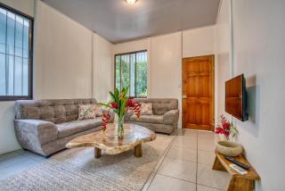 Haze Villa Tropical Retreat & Pool - 4