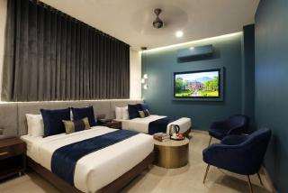 Hotel Sky View At Airport - 4