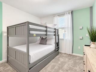Fantastic 2BR Condo with Console & Waterpark - 1