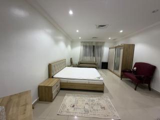 3-story chalet, fully furnished, 5 master bedrooms, large living room, swimming pool - 7