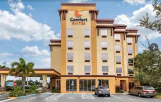 Comfort Suites Orlando International Airport - 9
