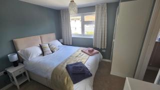 Light Filled 3 Bedroom House on The Barbican - 6