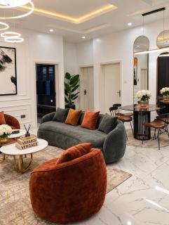 Nigus House Akinloye Signature - 2