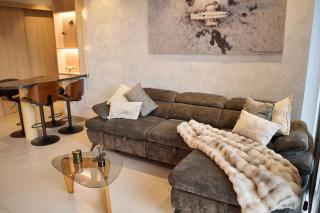 Apartment for 6 people with a pool, gym, coworking space, and parking - 3