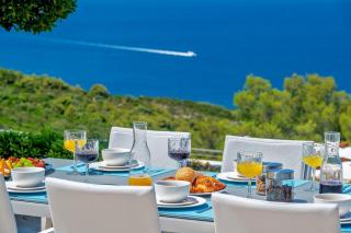 Villa Joy - 40 m2 heated pool, 35 000 m2 of land - 9