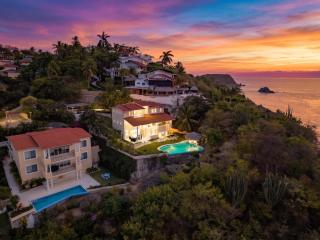 3119 - Villas Carey Villa E - 0