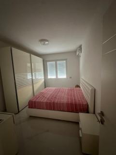 Lake View Luxury Apartment!! - 5