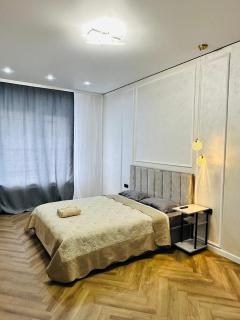 Апорт East Apartments - 9