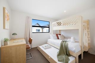 Stylish 3BR Ensuite, CBD, Car Park, Stadium Nearby - 7