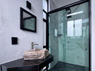 5BR Villa, Private Pool, Walk to La Punta Beach - 4