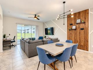 Cozy Thematic 2BR with Console & Private Game Room - 5