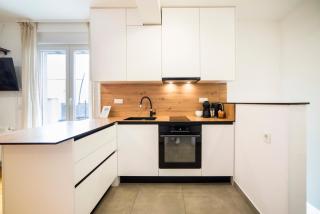Eastway Residence Zagreb - 2BR, Terrace & Parking - 4