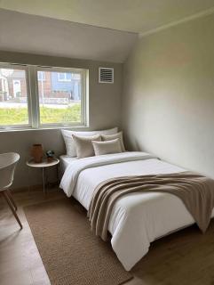 Newly Renovated 4BR - Free Parking - Stavanger - 7