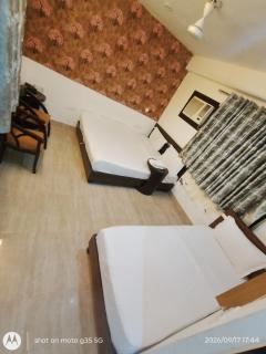 Hotel Sky International Near Airport - 2