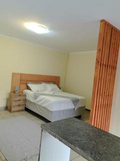 Junior's Guest Apartments - 6