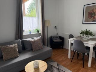 Komfortables 3-Zimmer-Apartment mit Balkon und Garten - Bovenden - 1