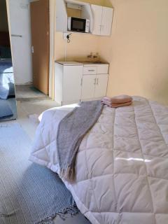 Junior's Guest Apartments - 1