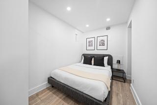 Little Portugal Gem Stylish 2BR Stays - 9