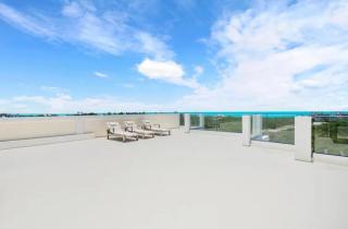 Bespoke Serviced Villa Housekeeping & Cooking Included - 1