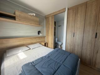 Les Charmettes Mobilhome Neuf 3 ch - 2 sdb climatisé - Terrasse Totalement Abritée - Locsweethome - 2