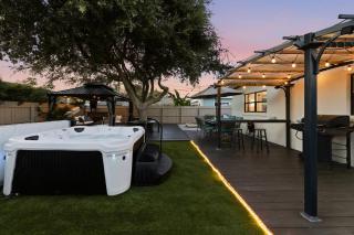 Darby's Drift • Walk to Beach • Hot Tub • Backyard - 7