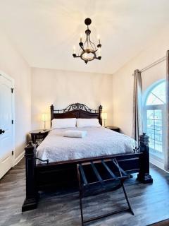 Premium comfort steps from the Bentonville Square! - 5