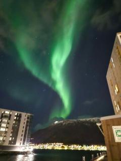 Tromso City Top Floor Apartment - 0