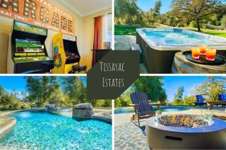 Luxurious Brand New property 3bd/3b Pool & Hot tub - 1
