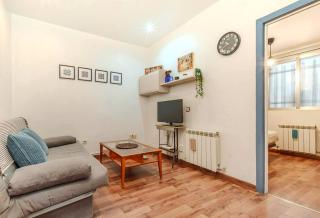 Cosy flat with AC 10 min from central Madrid - 0